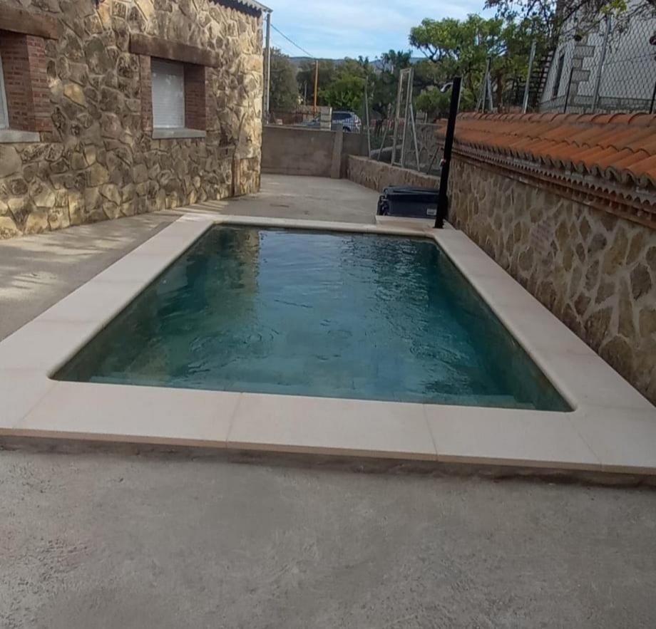El Cauce Villa Navaluenga Exterior photo