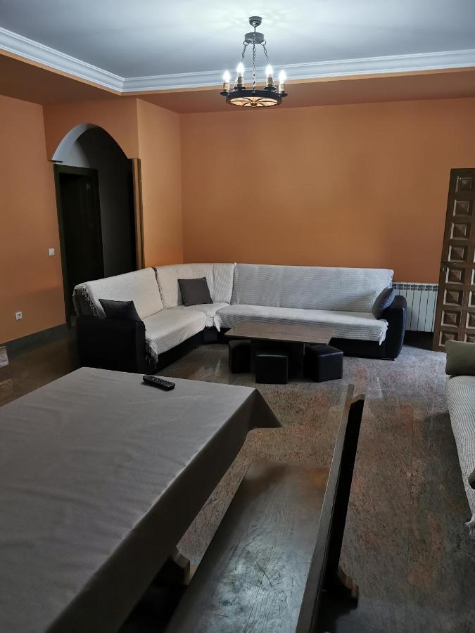 El Cauce Villa Navaluenga Exterior photo